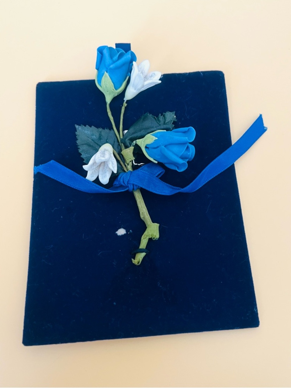 Blue & white porcelain rose Bud brooch